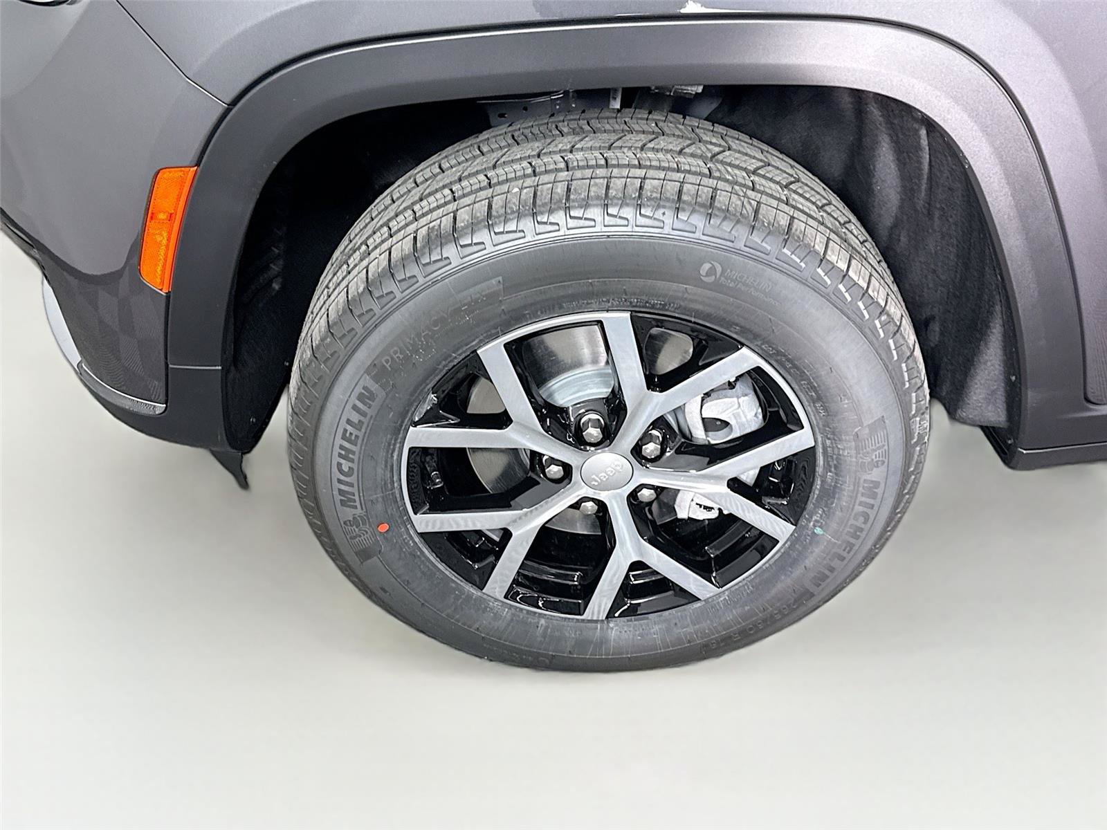 New 2025 Jeep Grand Cherokee L Limited w/ Trailer Tow Package AWD/4WD image 26