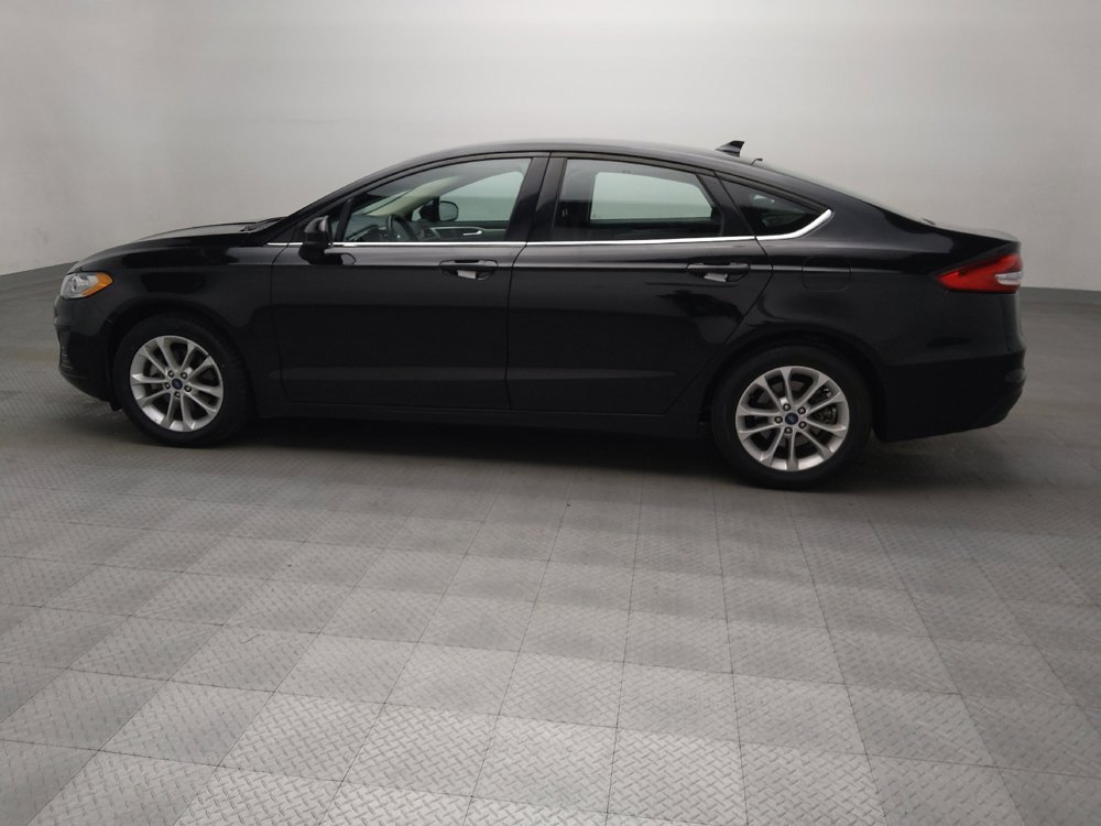 Used 2020 Ford Fusion SE FWD image 3