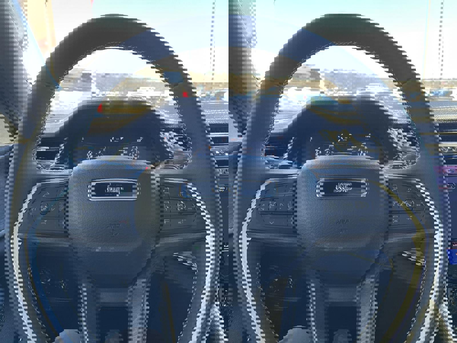 Used 2025 Jeep Grand Cherokee L Limited w/ Luxury Tech Group II image 32