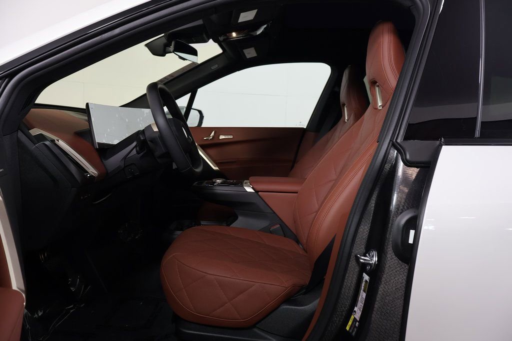 New 2026 BMW iX xDrive60 image 5