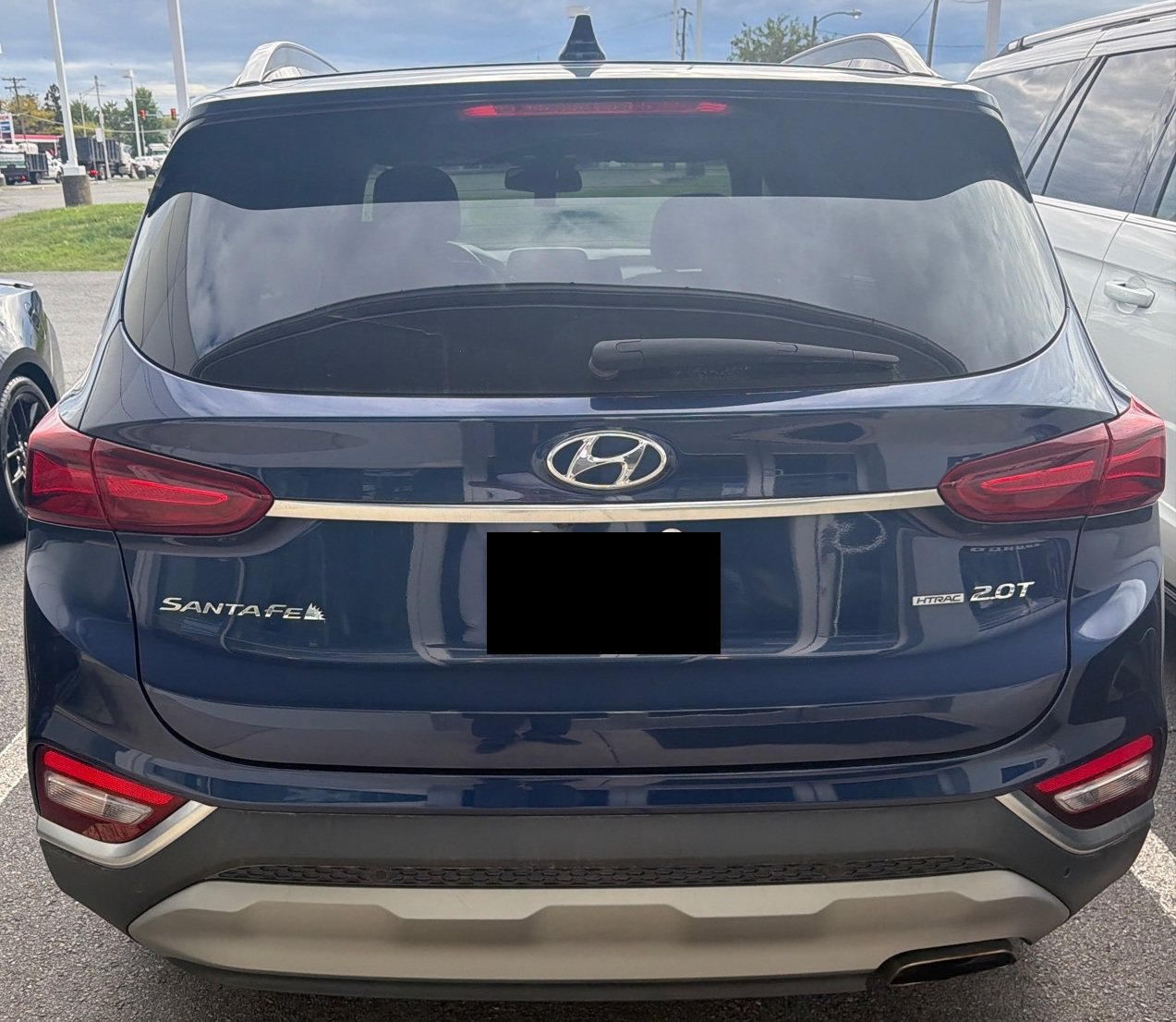 Used 2019 Hyundai Santa Fe AWD image 3