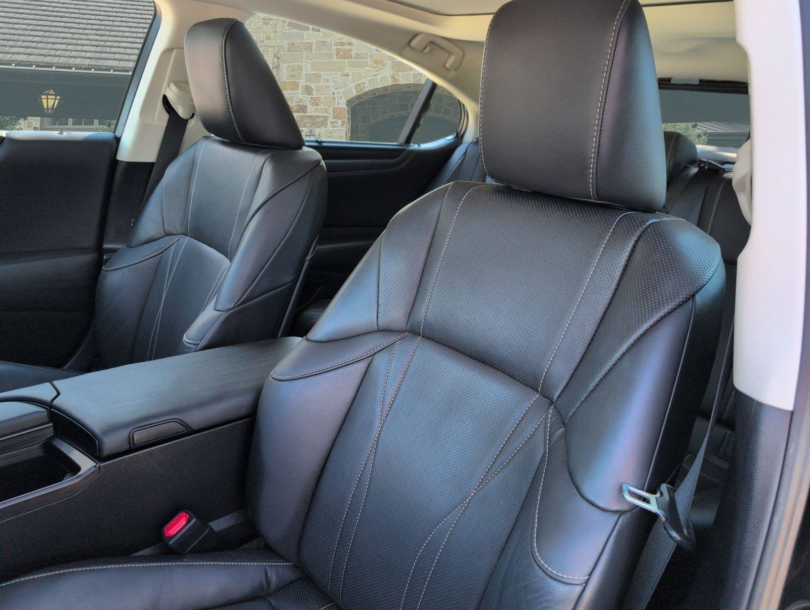 Certified 2022 Lexus ES 350 Ultra Luxury w/ Accessory Package 2 FWD image 5