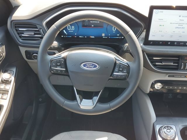 Certified 2023 Ford Escape Platinum w/ Premium Technology Package AWD/4WD image 35
