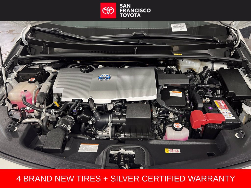 Certified 2017 Toyota Prius Prime Advanced FWD image 39