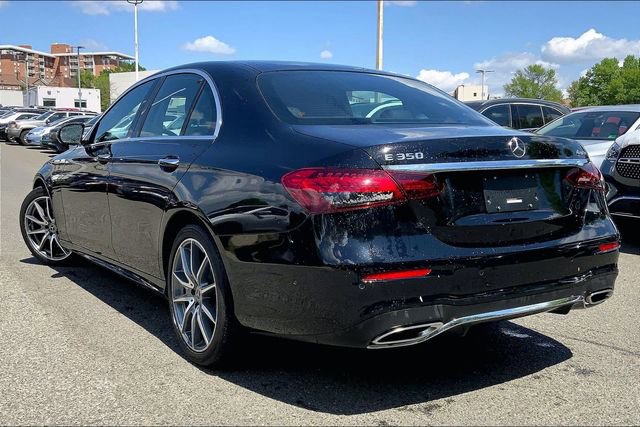 Used 2023 Mercedes-Benz E 350 4MATIC Sedan image 3