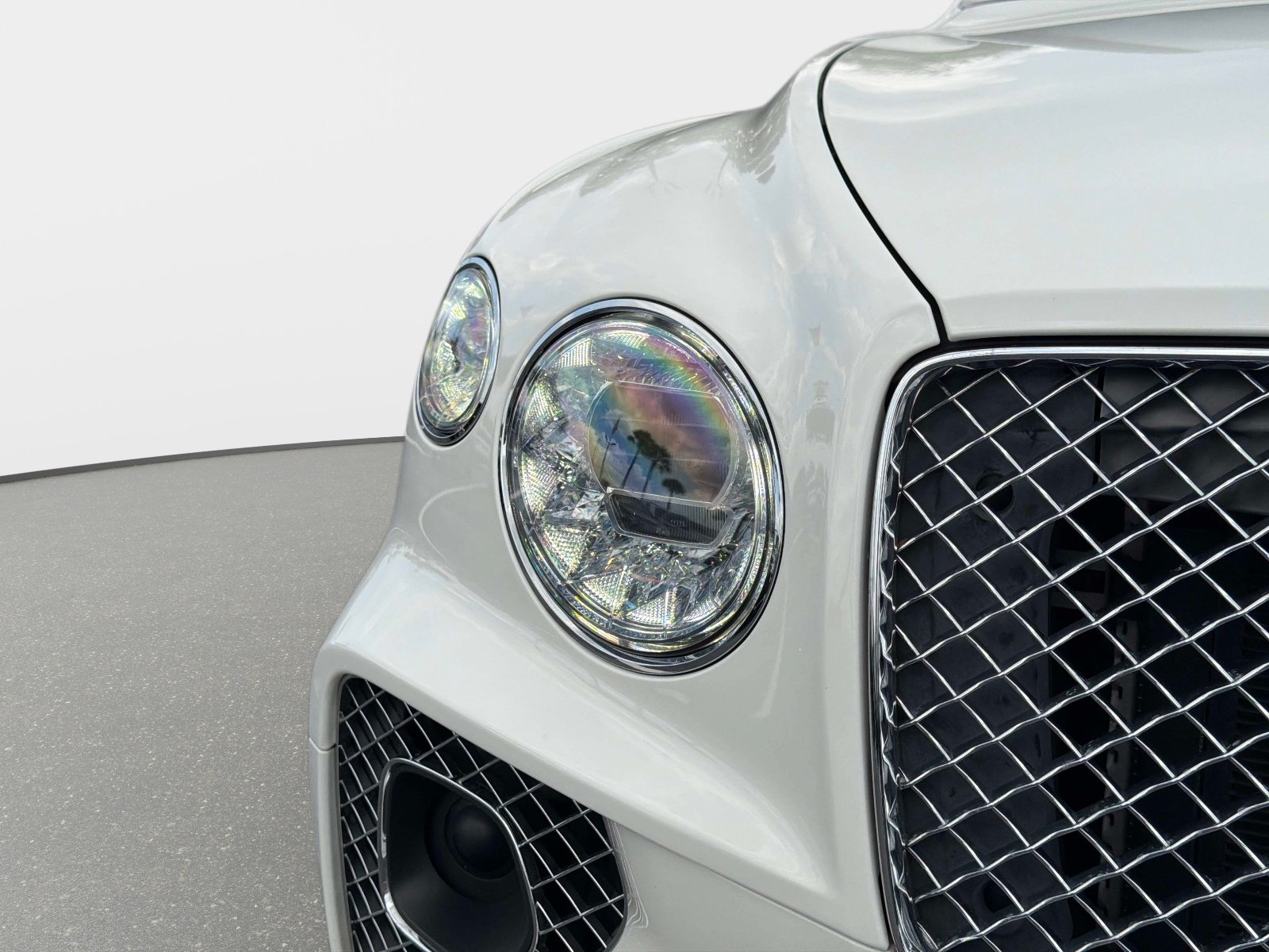 Used 2022 Bentley Bentayga AWD/4WD image 9