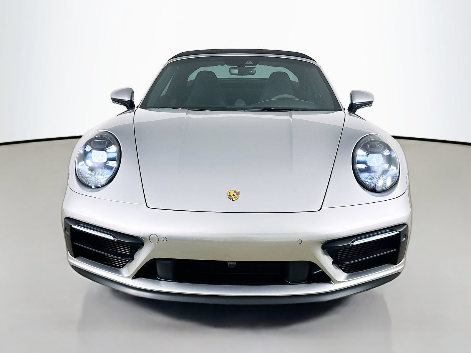 Used 2024 Porsche 911 Targa 4 GTS AWD/4WD image 2