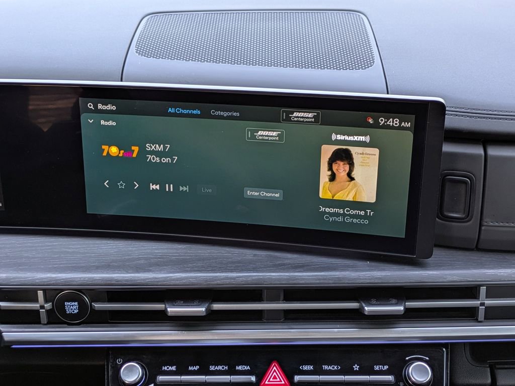 Certified 2025 Hyundai Santa Fe Limited FWD image 18