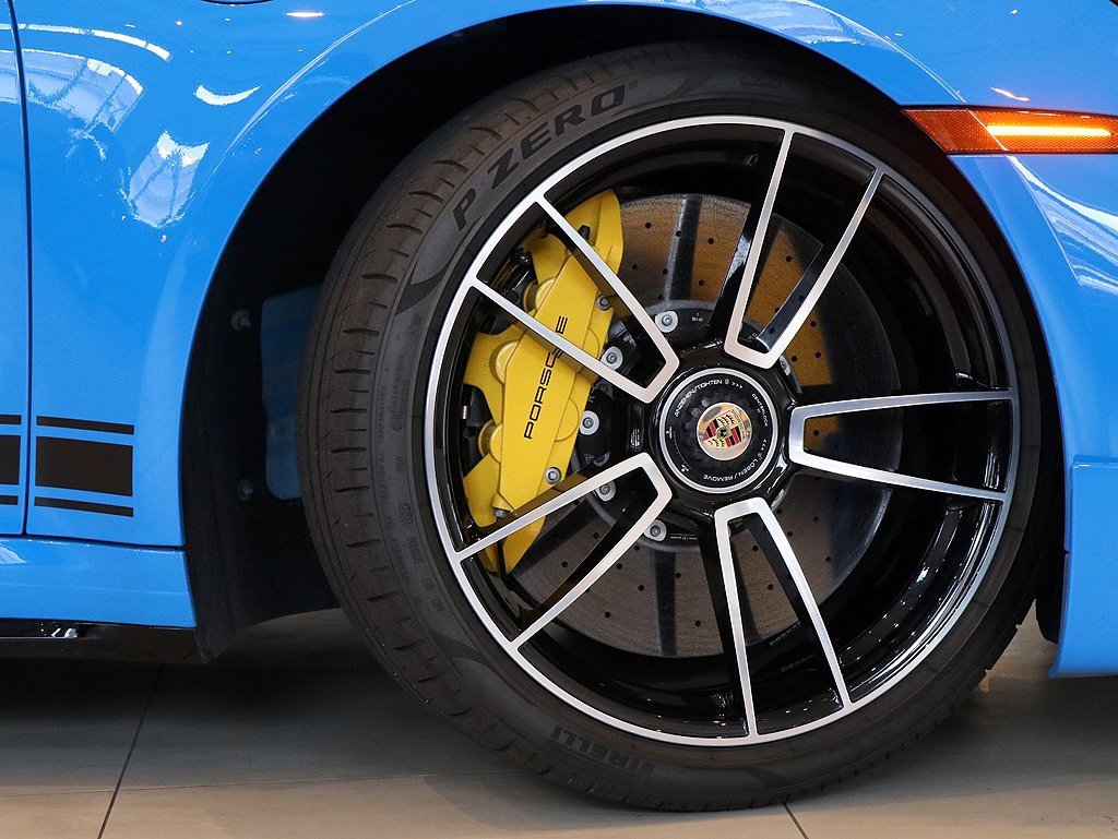Used 2023 Porsche 911 Turbo S image 10