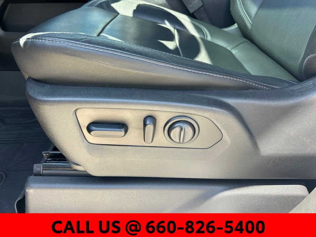 Used 2019 Chevrolet Silverado 1500 LTZ w/ LTZ Convenience Package AWD/4WD image 15