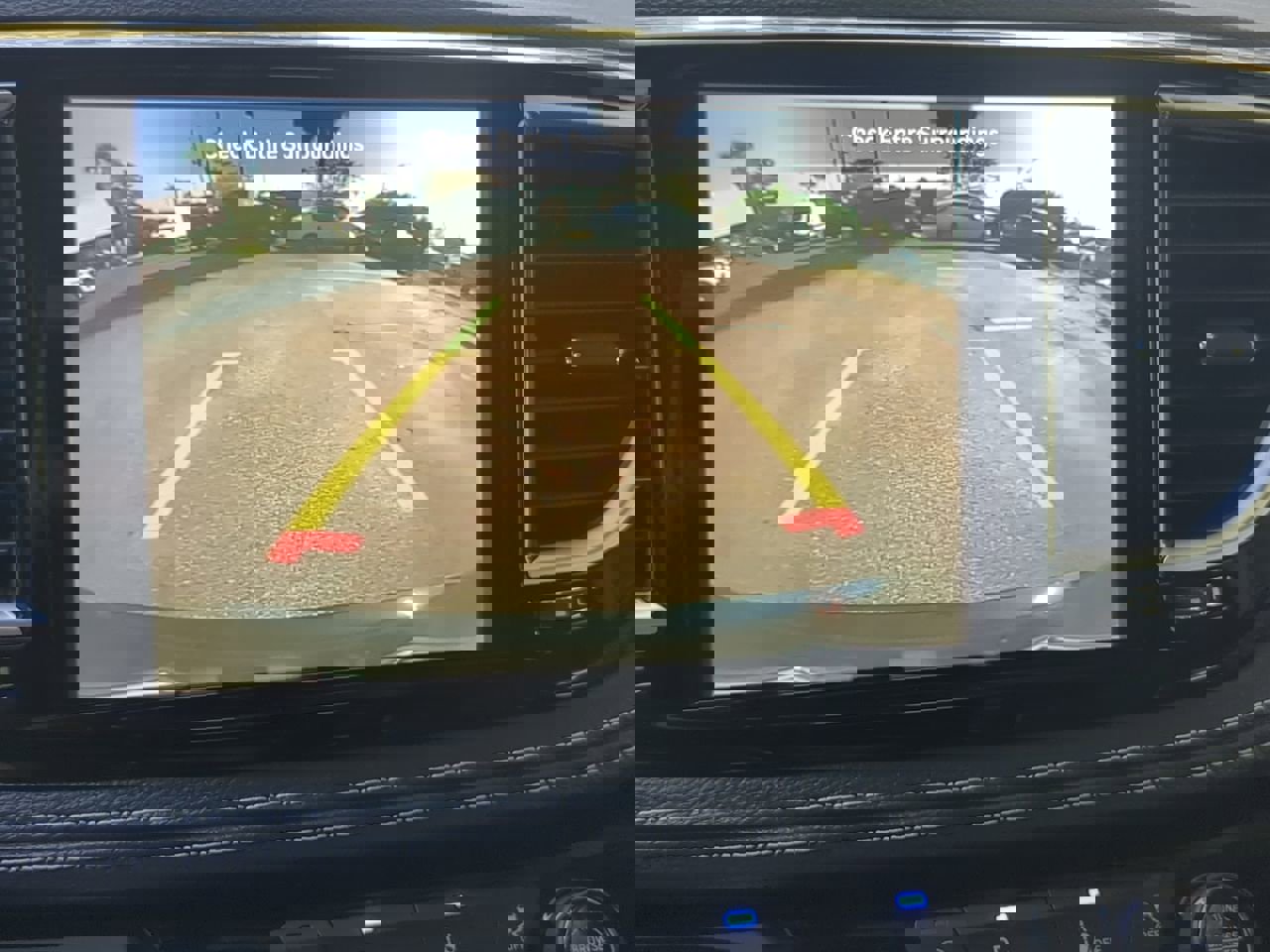 Used 2024 Chrysler Pacifica Limited w/ Trailer Tow Group image 17