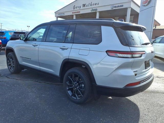 New 2025 Jeep Grand Cherokee L Limited w/ MOPAR Finishing Package image 4