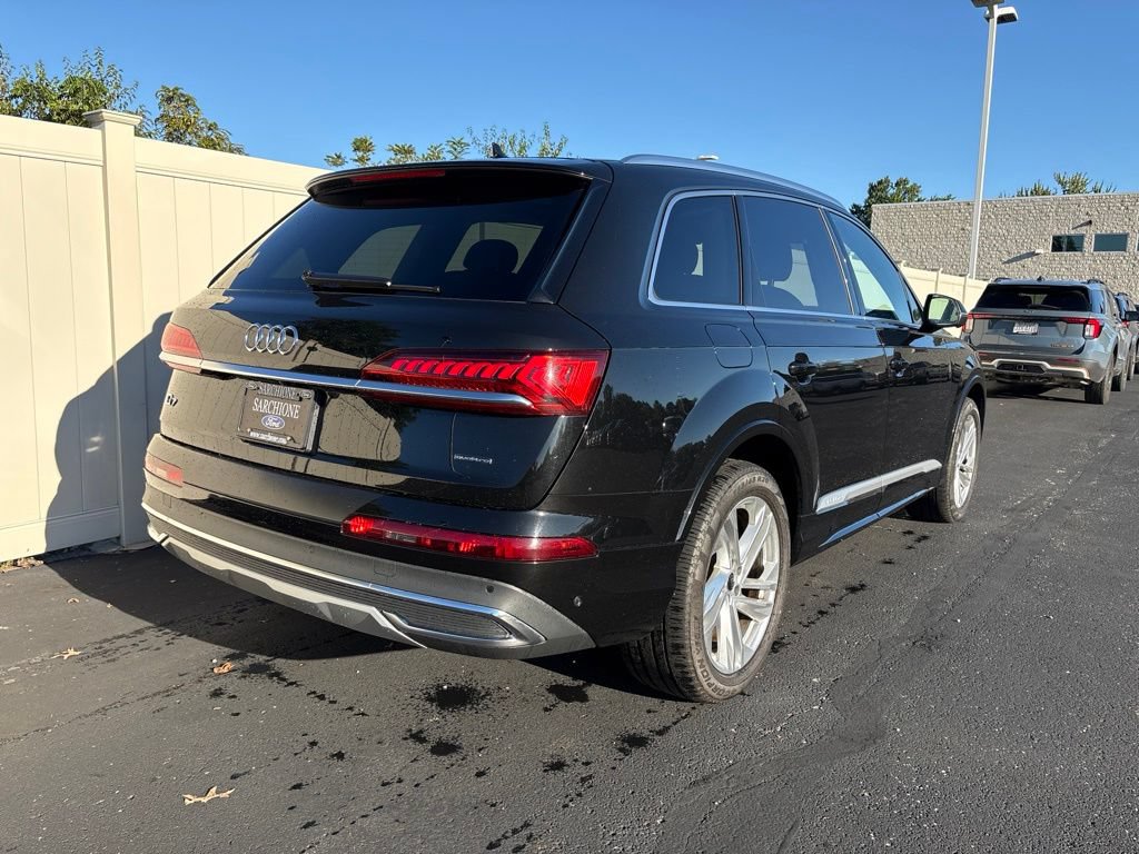 Used 2024 Audi Q7 3.0T Premium Plus AWD/4WD image 3