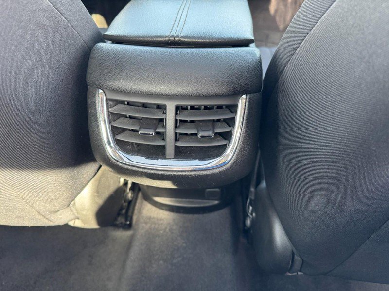 Used 2023 Chevrolet Malibu LT image 16