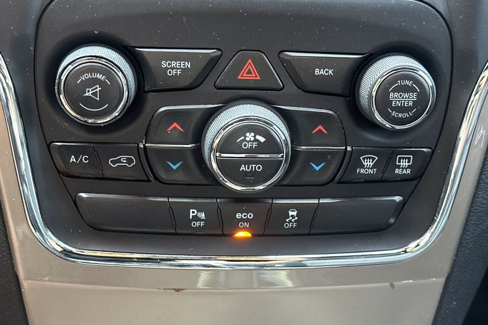 Used 2014 Jeep Grand Cherokee Limited AWD/4WD image 22