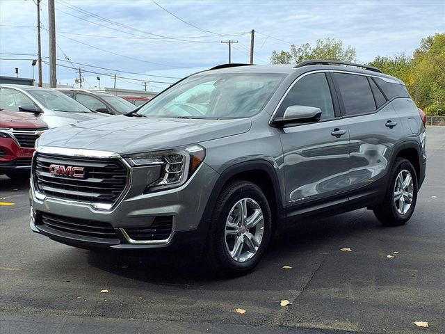 Used 2023 GMC Terrain SLE w/ Driver Convenience Package
