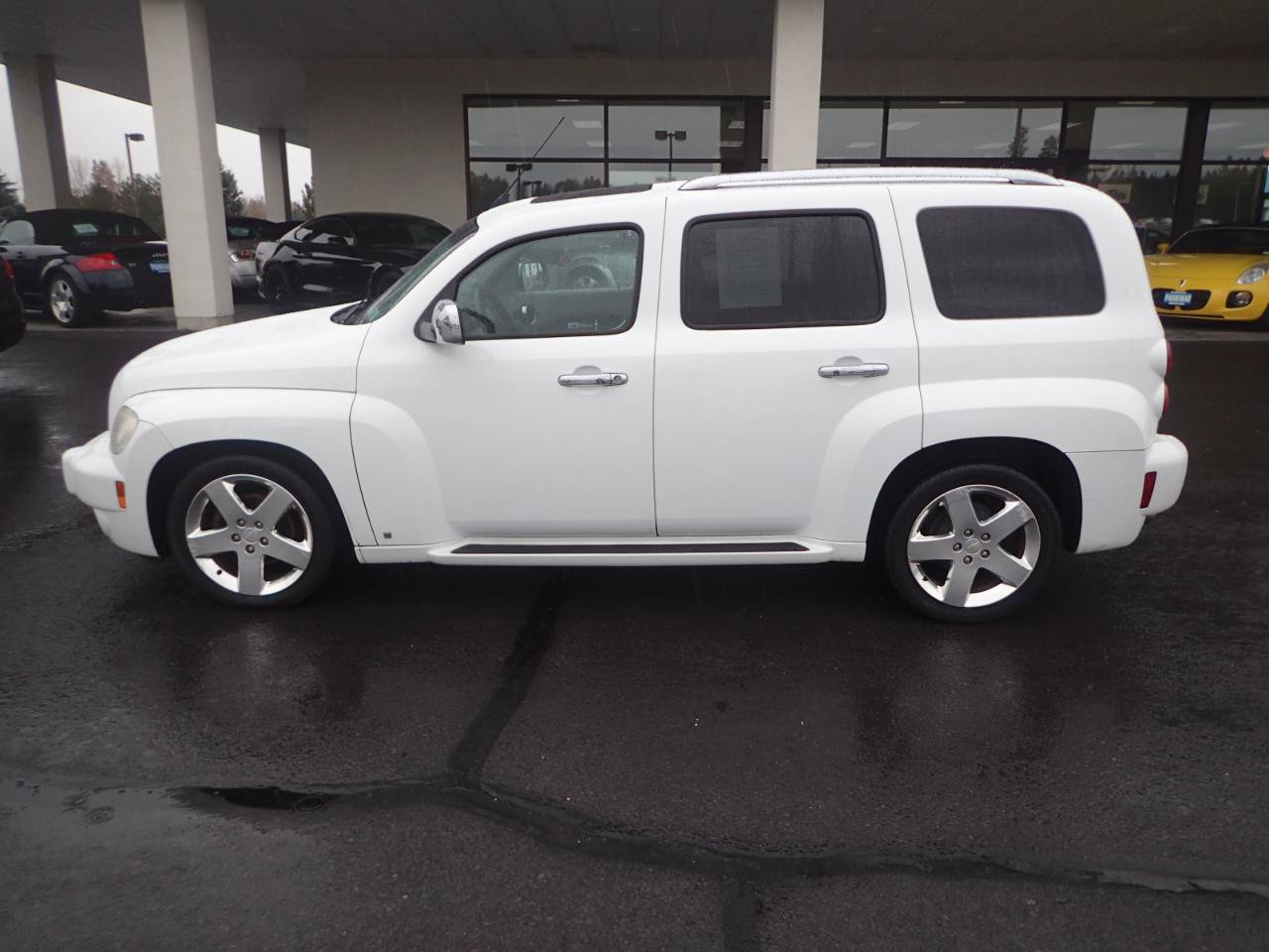 Used 2006 Chevrolet HHR LT w/ Preferred Equipment Group FWD image 2