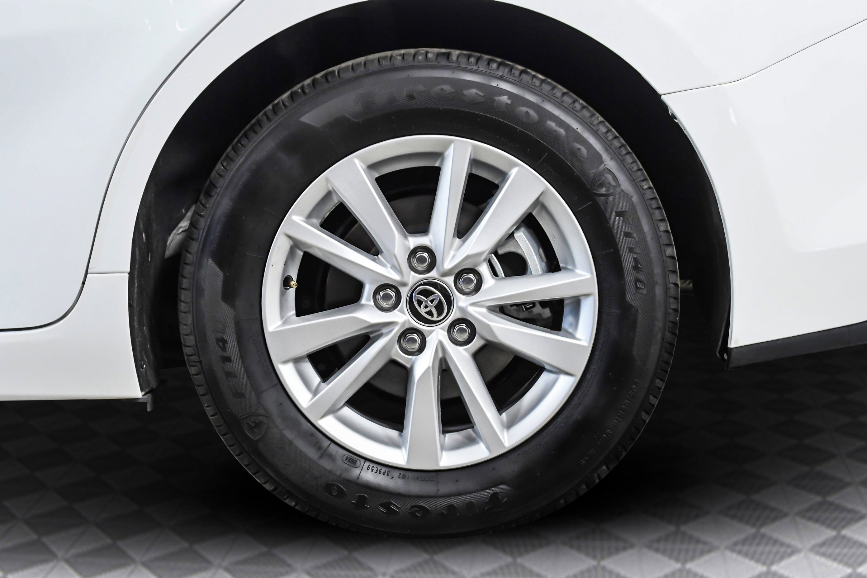 Used 2025 Toyota Camry LE image 29