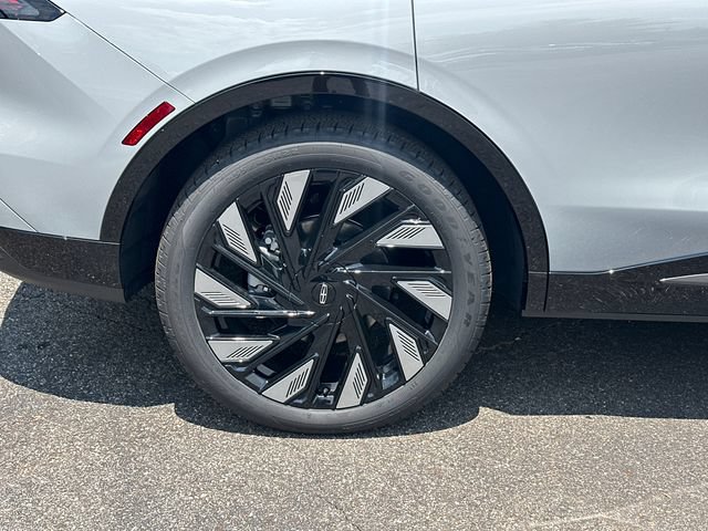 New 2026 Lincoln Nautilus Reserve AWD/4WD image 17