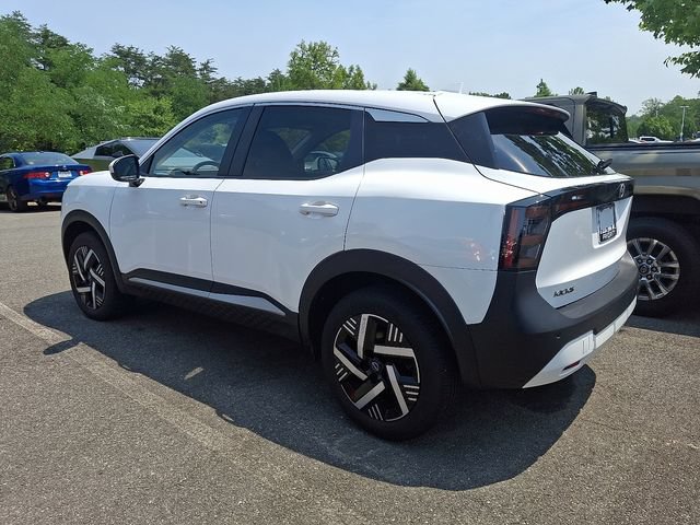 Used 2025 Nissan Kicks SV FWD image 6