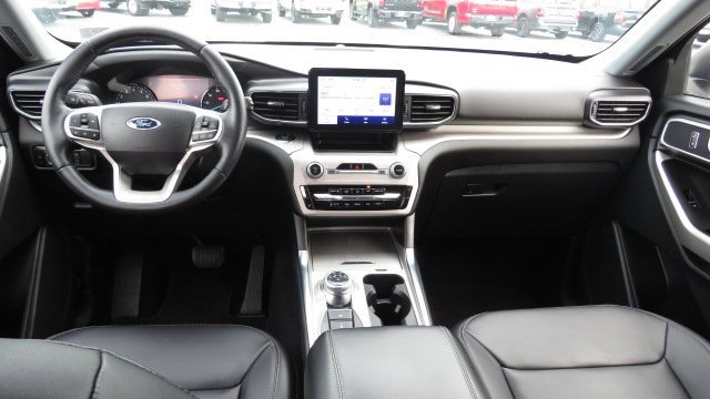 Certified 2023 Ford Explorer XLT w/ Equipment Group 202A image 2