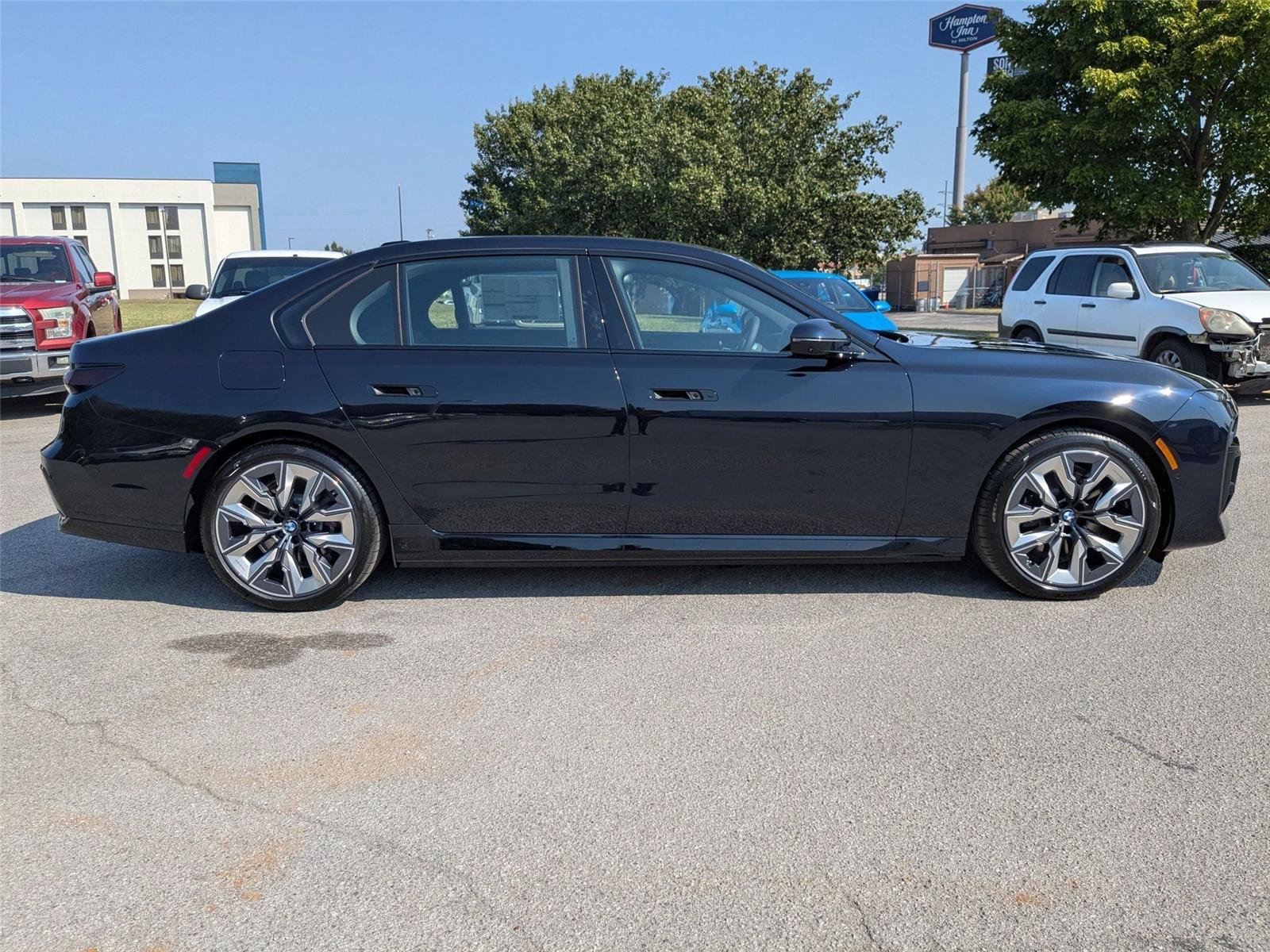 New 2026 BMW i7 xDrive60 w/ Executive Package image 4