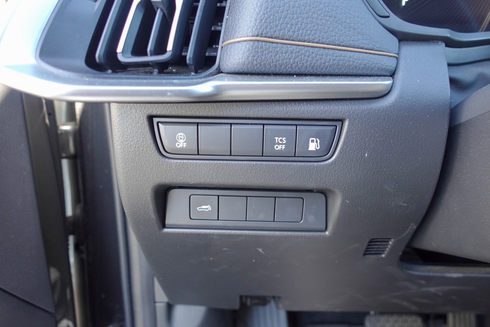 Certified 2024 MAZDA CX-90 Plug-In Hybrid w/ Preferred image 12