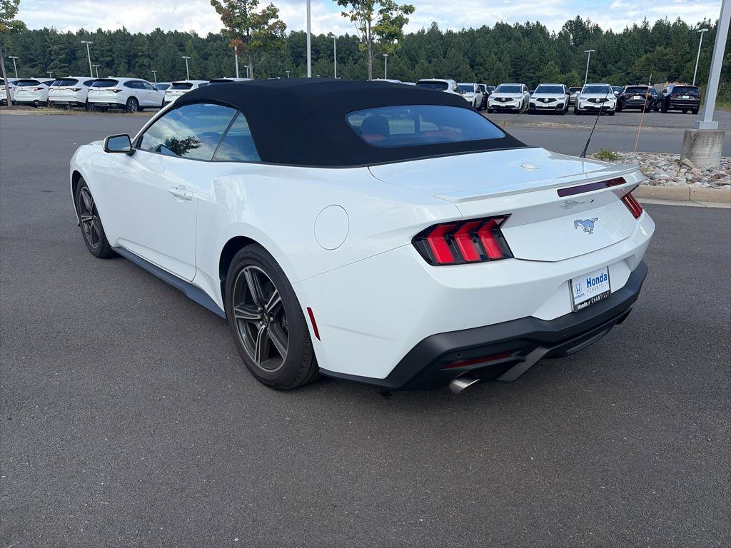 Used 2025 Ford Mustang Premium RWD image 5