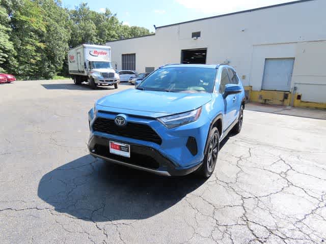Used 2022 Toyota RAV4 SE w/ Convenience Package AWD/4WD image 1