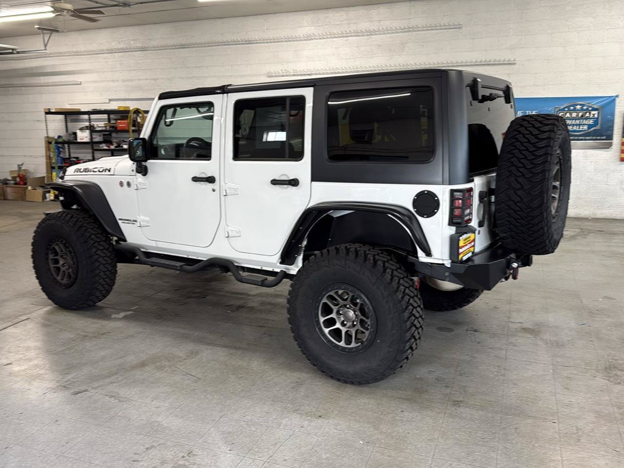 Used 2016 Jeep Wrangler Unlimited Rubicon AWD/4WD image 2
