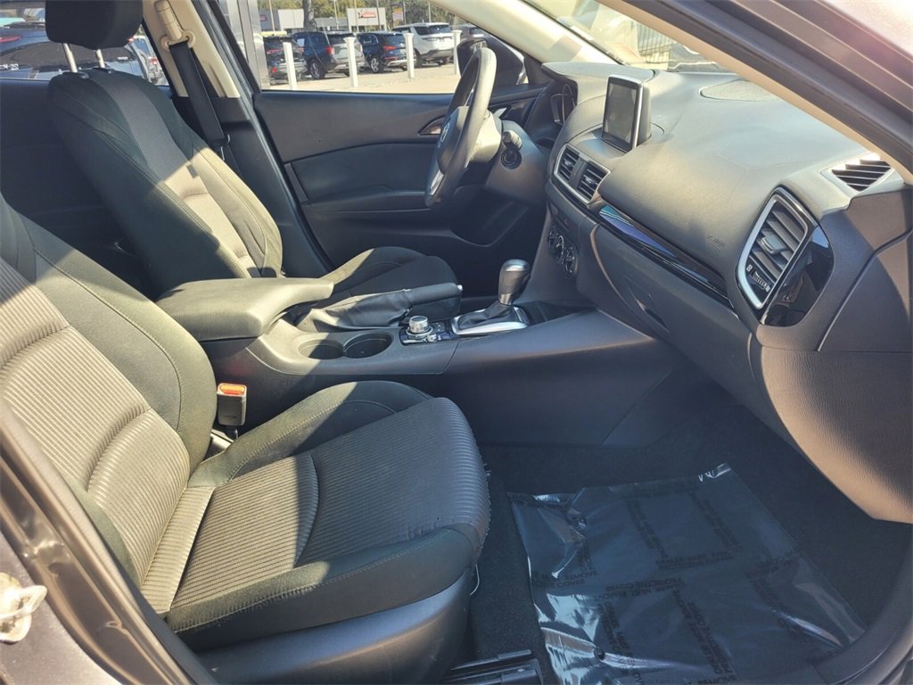 Used 2016 MAZDA MAZDA3 i Sport w/ Preferred Equipment Package image 13