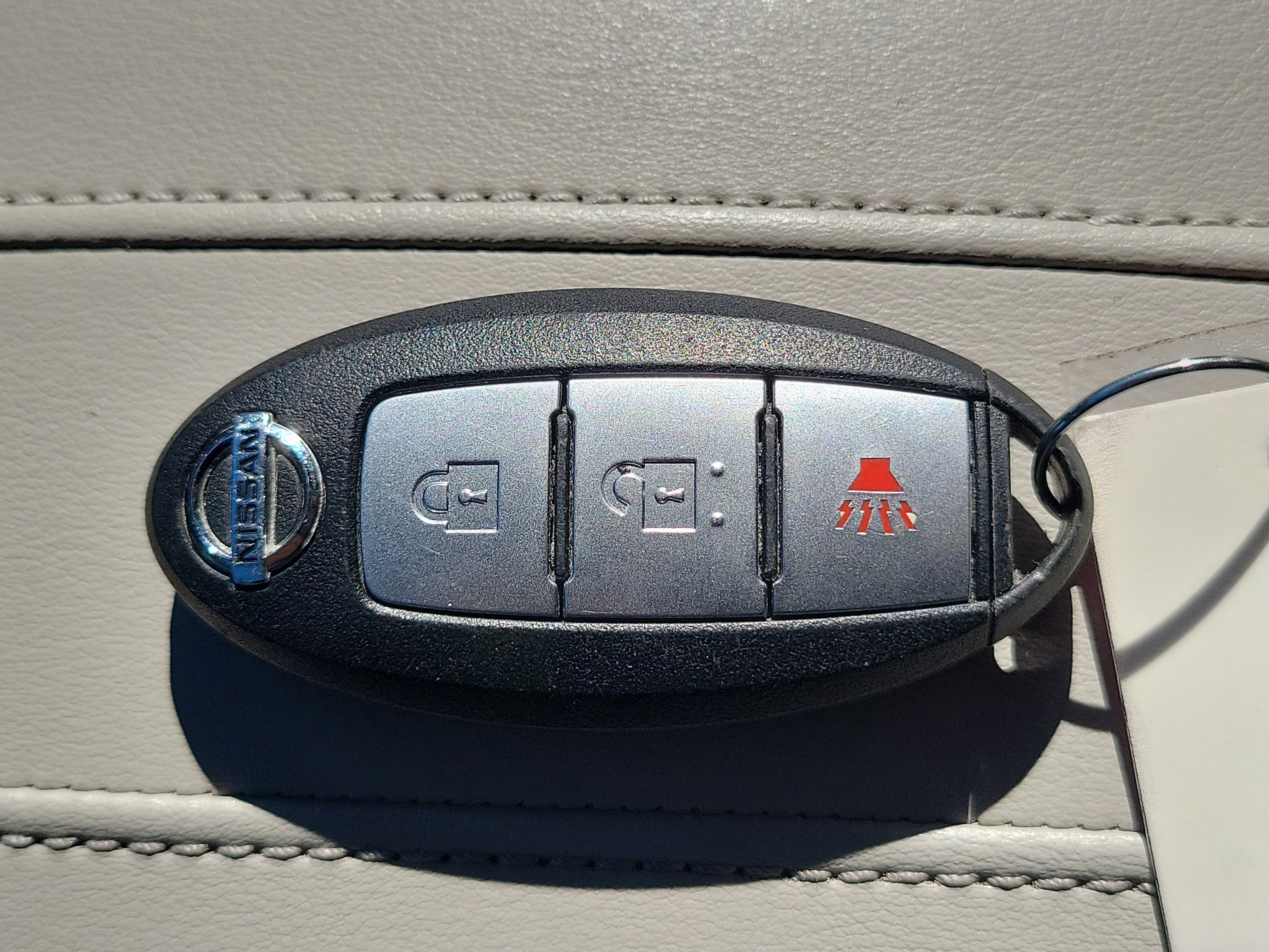 Used 2018 Nissan Rogue Sport SV image 15