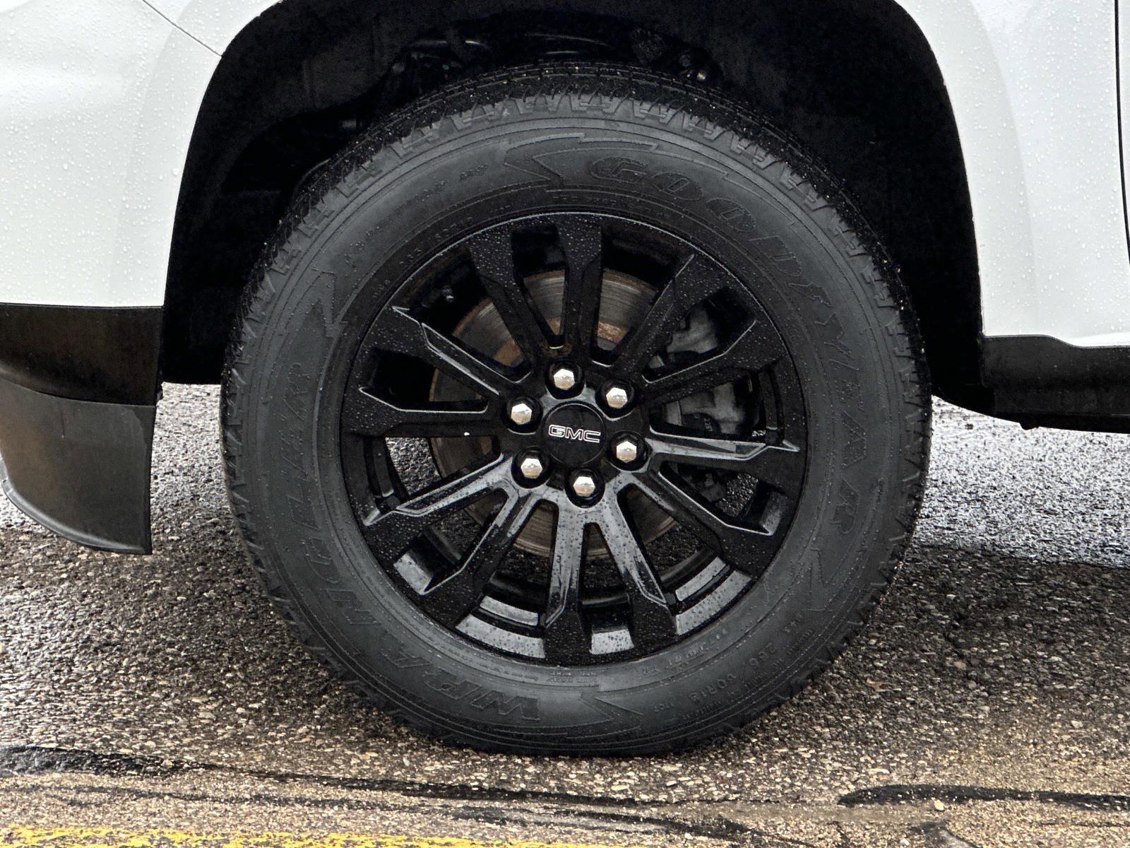 Certified 2022 GMC Canyon Elevation w/ Elevation Premium Package AWD/4WD image 8
