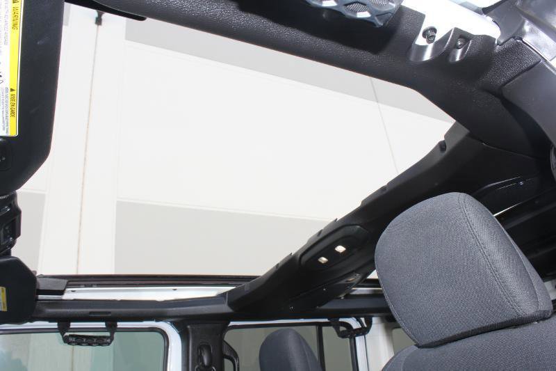 Used 2025 Jeep Wrangler Unlimited Sport image 41