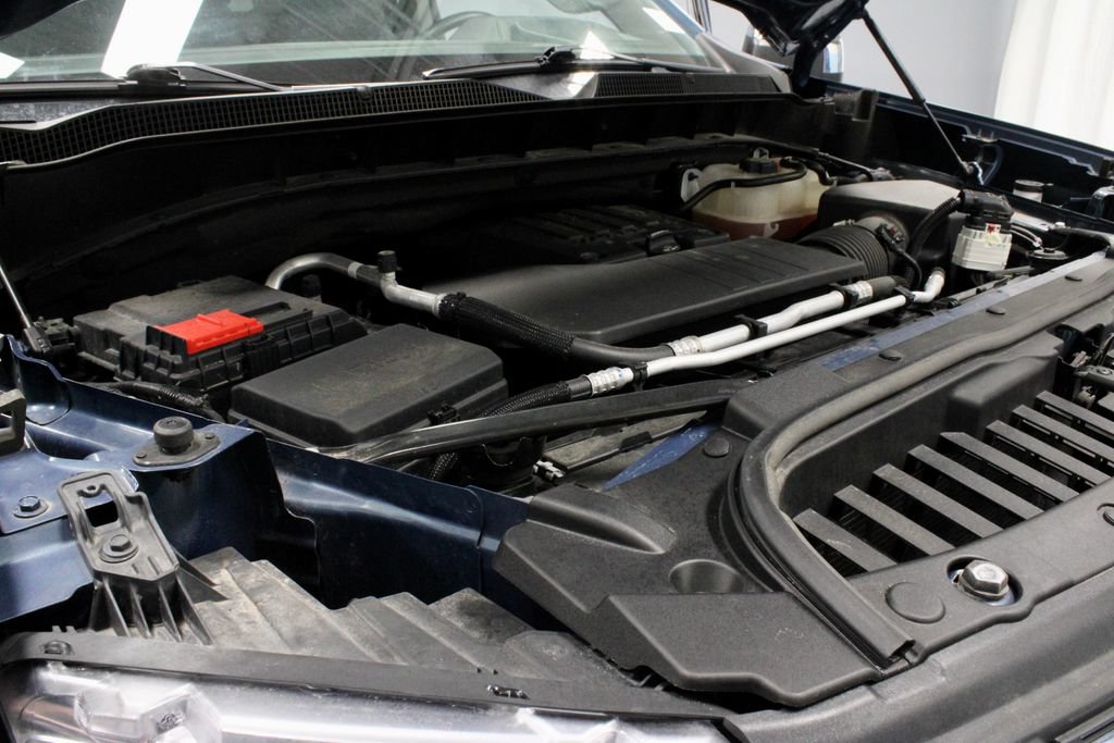 Used 2024 Chevrolet Silverado 1500 LT AWD/4WD image 15