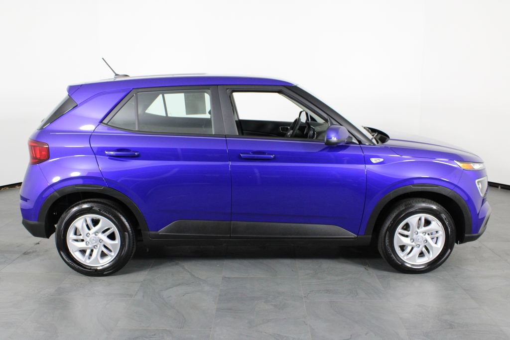 Certified 2026 Hyundai Venue SE image 14