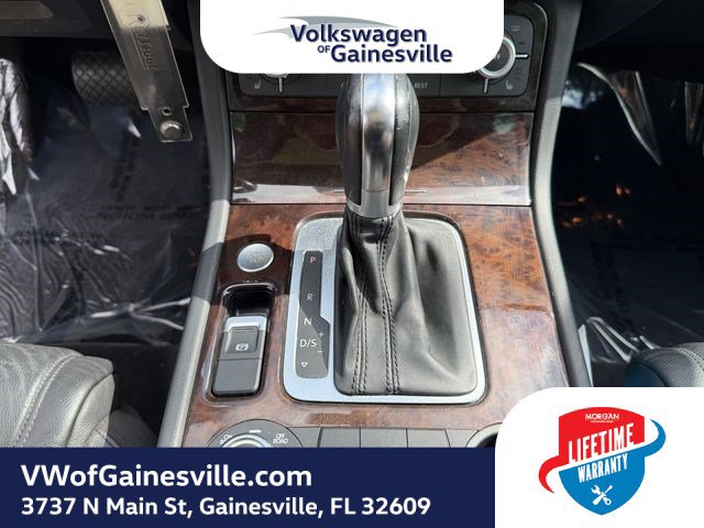 Used 2014 Volkswagen Touareg Executive AWD/4WD image 26