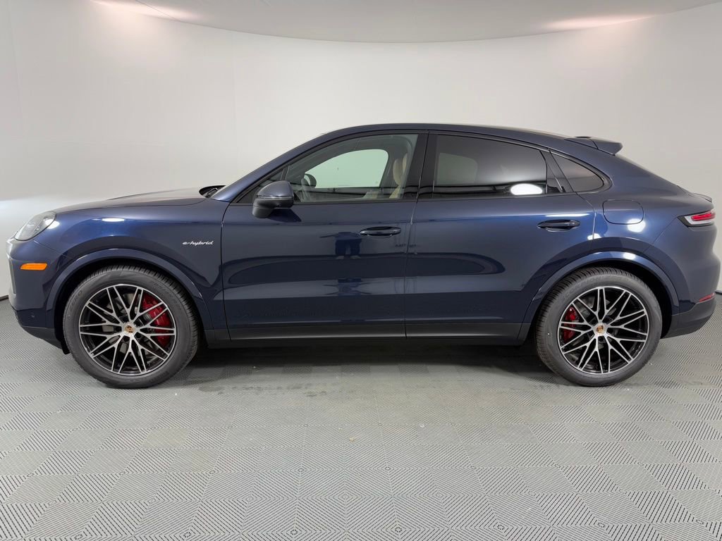 New 2026 Porsche Cayenne S image 2