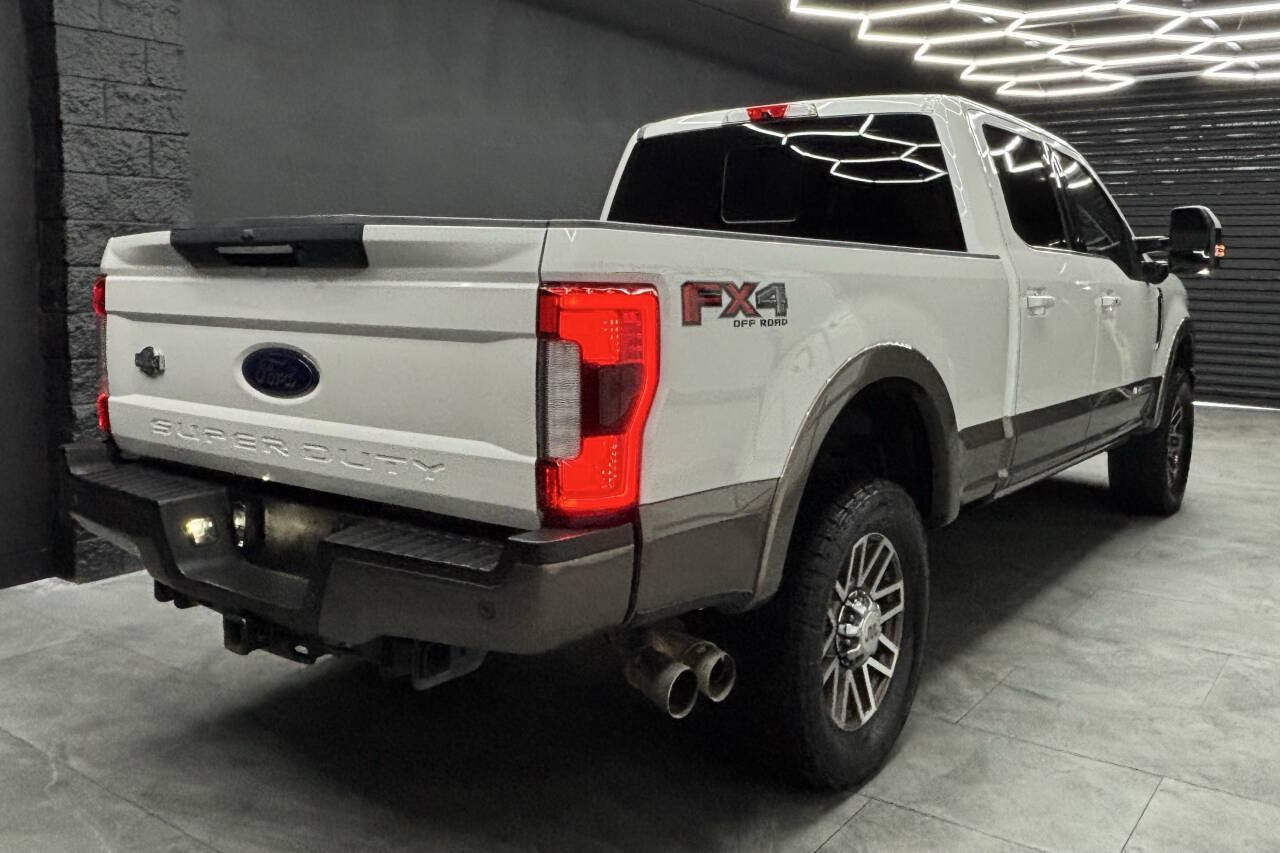 Used 2019 Ford F250 King Ranch w/ King Ranch Ultimate Package AWD/4WD image 12