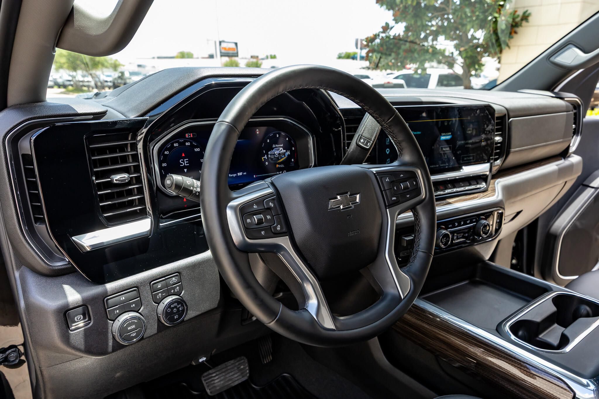 Used 2026 Chevrolet Silverado 2500 LT w/ Trail Boss Package AWD/4WD image 17