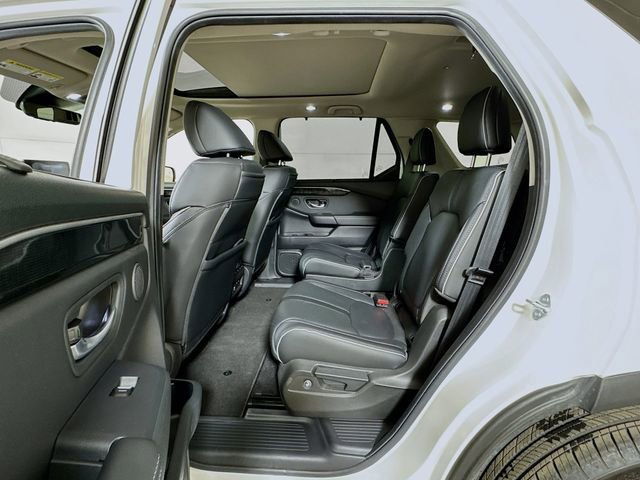 Used 2025 Honda Pilot Elite image 24