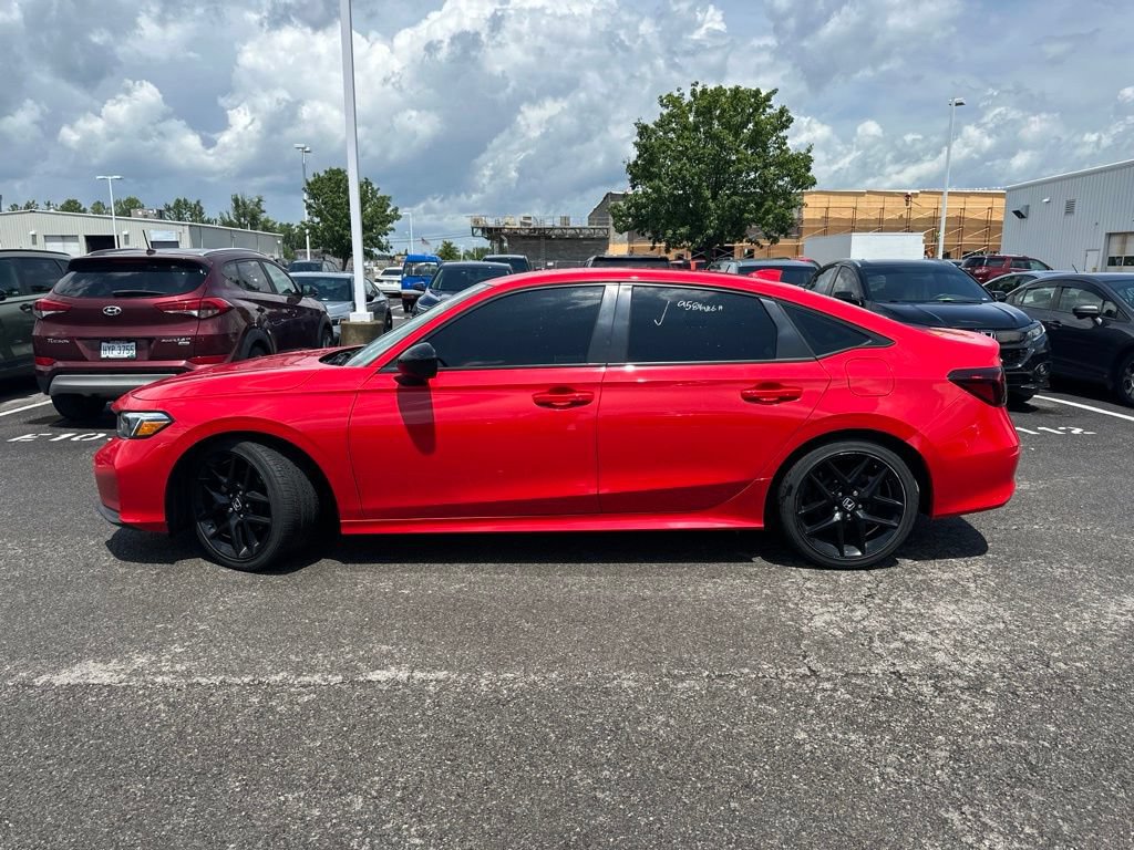 Used 2025 Honda Civic Sport image 6
