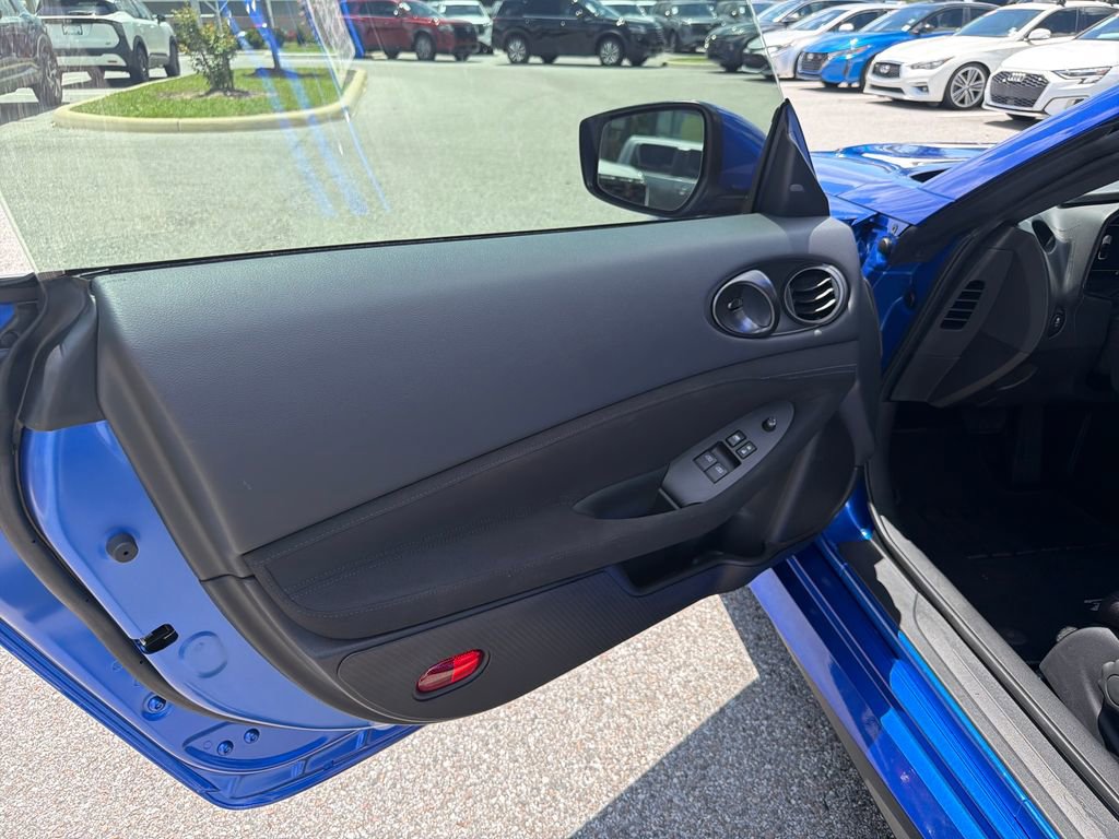 Certified 2026 Nissan Z Sport w/ Floor Mat Package RWD image 12