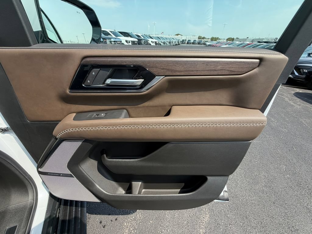 New 2026 GMC Yukon XL Denali Ultimate AWD/4WD image 27
