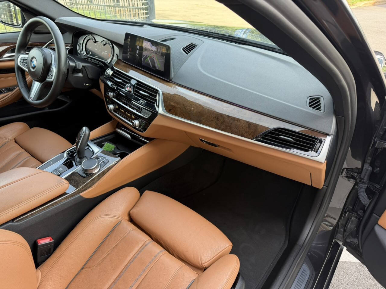 Used 2018 BMW 540i w/ M Sport Package RWD image 18