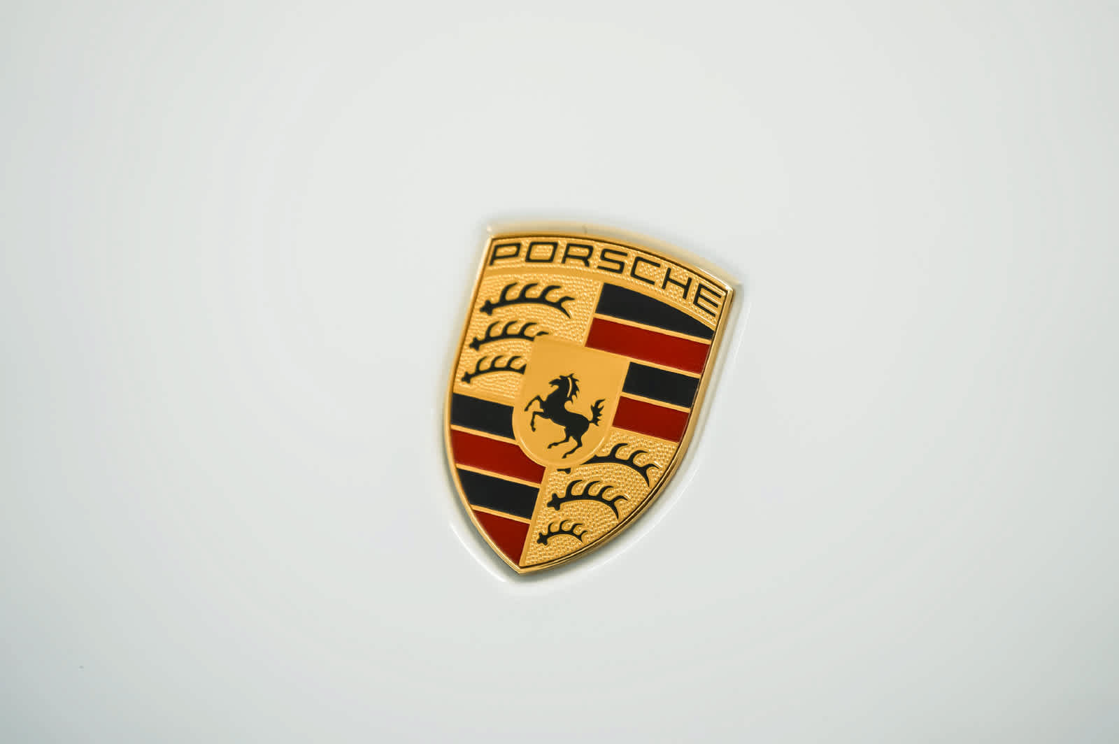 Certified 2026 Porsche Macan AWD/4WD image 17