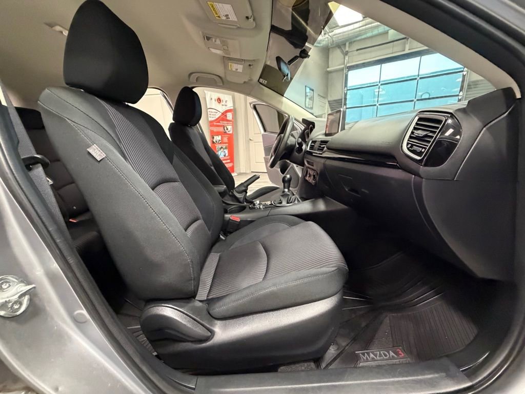Used 2016 MAZDA MAZDA3 i Sport w/ Preferred Equipment Package image 38