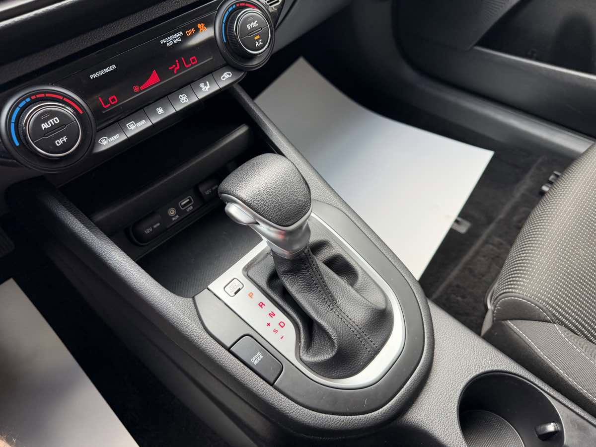 Used 2019 Kia Forte LXS FWD image 23