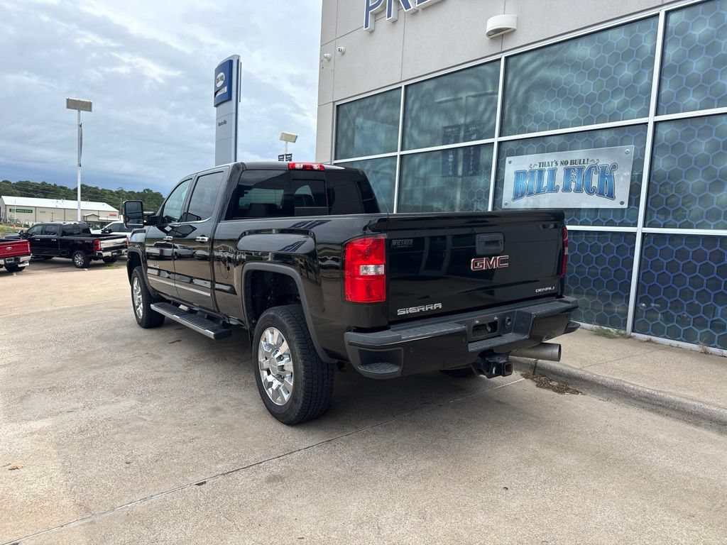 Used 2018 GMC Sierra 2500 Denali w/ Duramax Plus Package AWD/4WD image 5