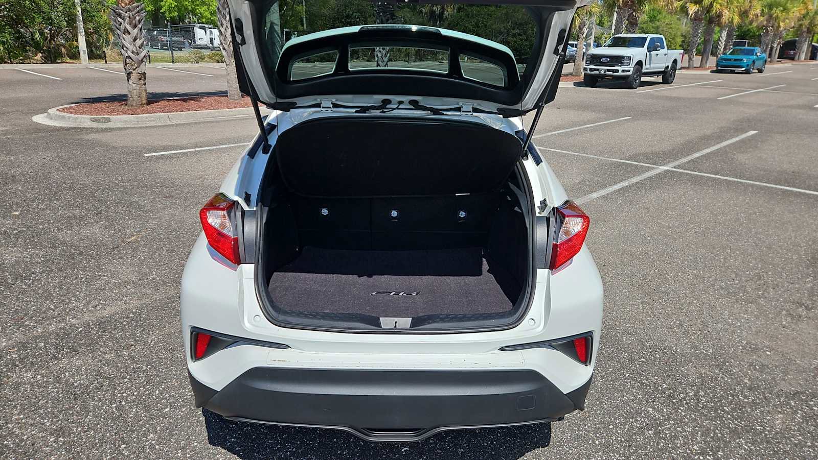 Used 2021 Toyota C-HR LE FWD image 20